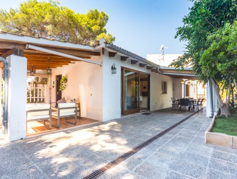 Casa de los Pinos, Puerto Alcudia