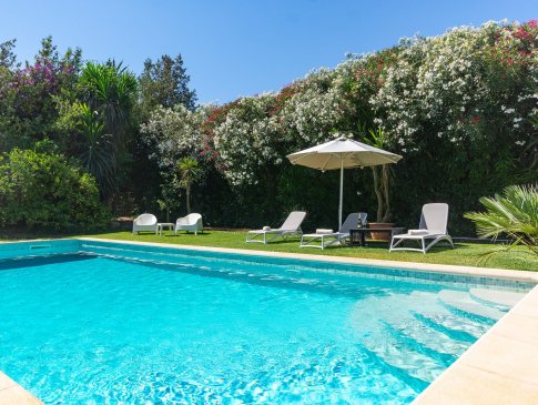 Wunderbar eingewachsener, uneinsehbarer Pool, Finca Son Fornes, Buger