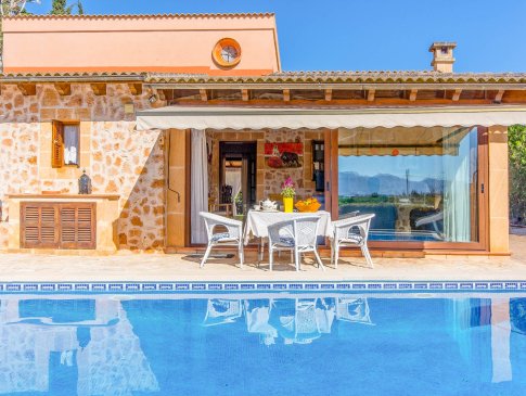 Blick vom Pool zur Terrasse, Finca Es Mua, Muro