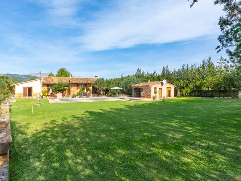 Weitläufiger Garten mit viel Schatten, Finca Son Garreta, Campanet