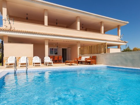 Poolbereich und Wohnhaus, Villa Jeronimo, Playas de Muro