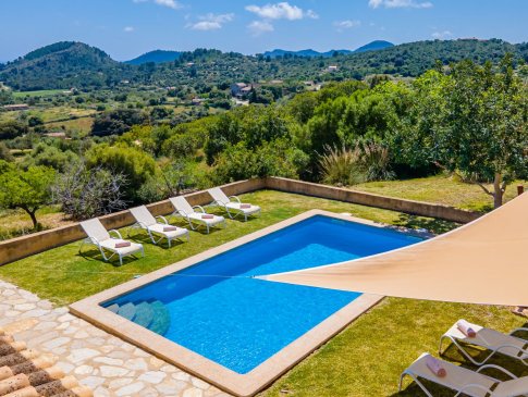 Blick vom OG auf den Poolbereich und ins weite Umland, Finca Es Coster, Son Servera