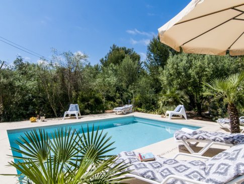 Sonnenliegen rund um den Pool, Ferienhaus Vista Mar, Cala Ratjada