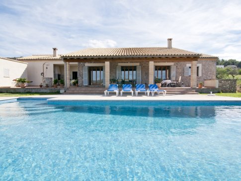 Finca Terres, Arta