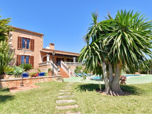 Finca Vall D'Or, SHorta
