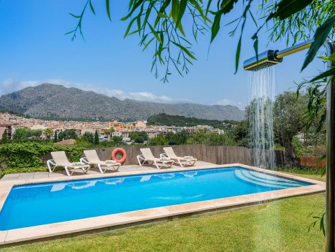 Außendusche im Garten, Finca Coster del Puig, Pollensa